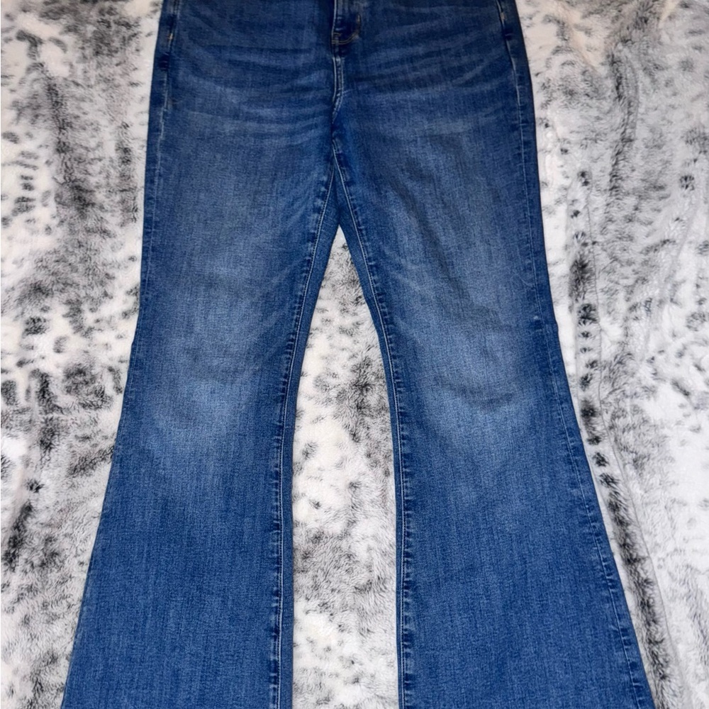 American Eagle Curvy Super Hi-Rise Flares